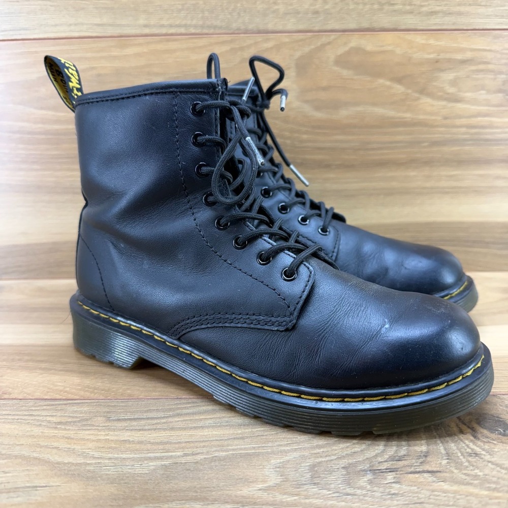 Dr‎ Martens Big Kids Youth Size 4 Black Leather Combat Boot 1460